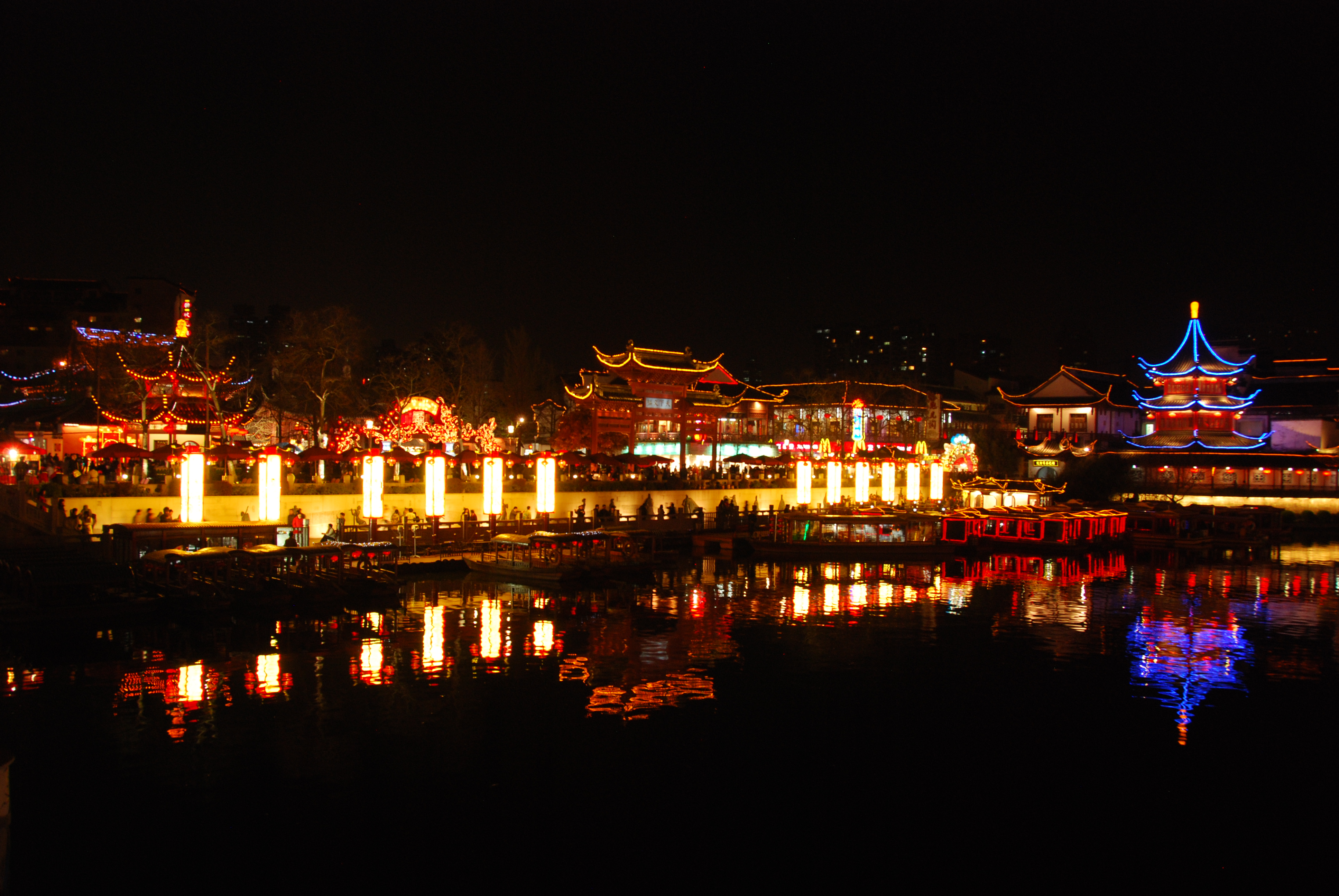 Confucius Temple District in Nanjing for dental tourism planning